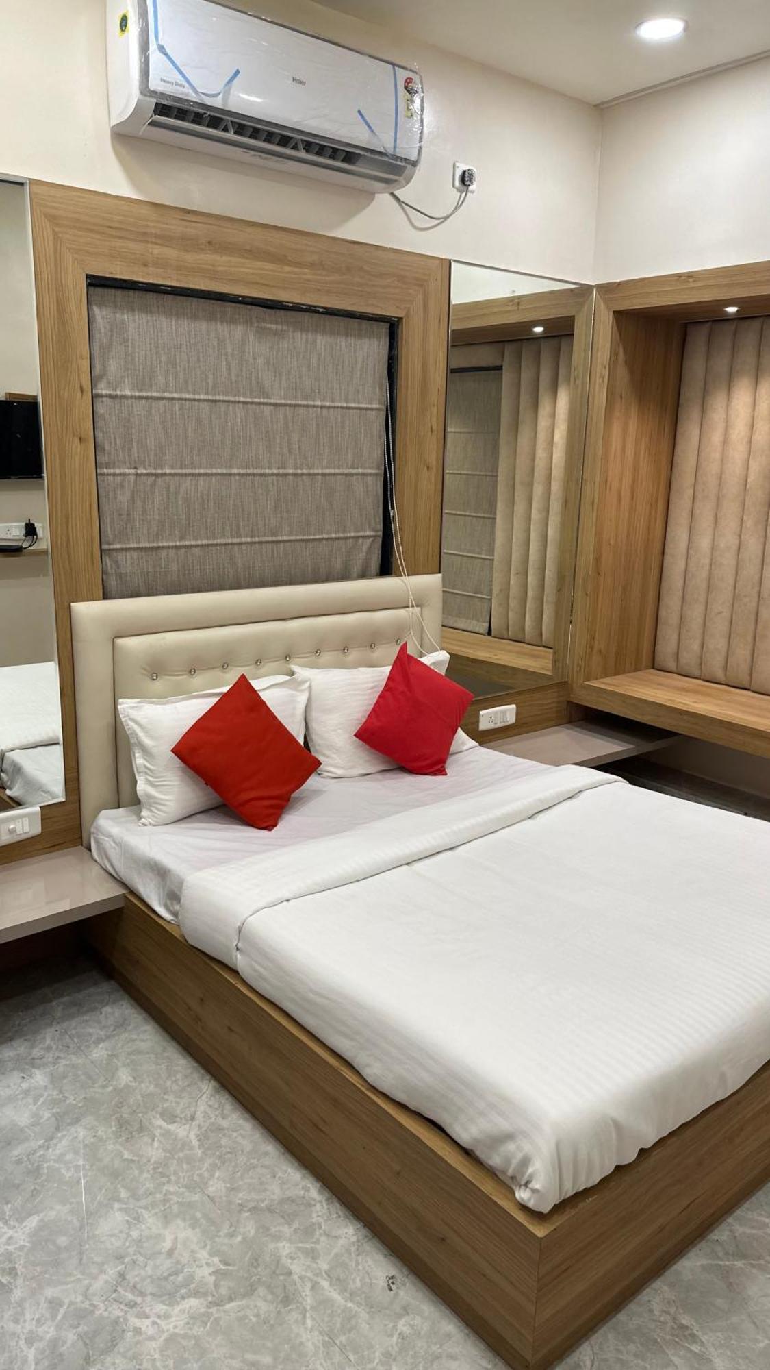 Soho House By Jayshrea Hotell Chandrapur Eksteriør bilde