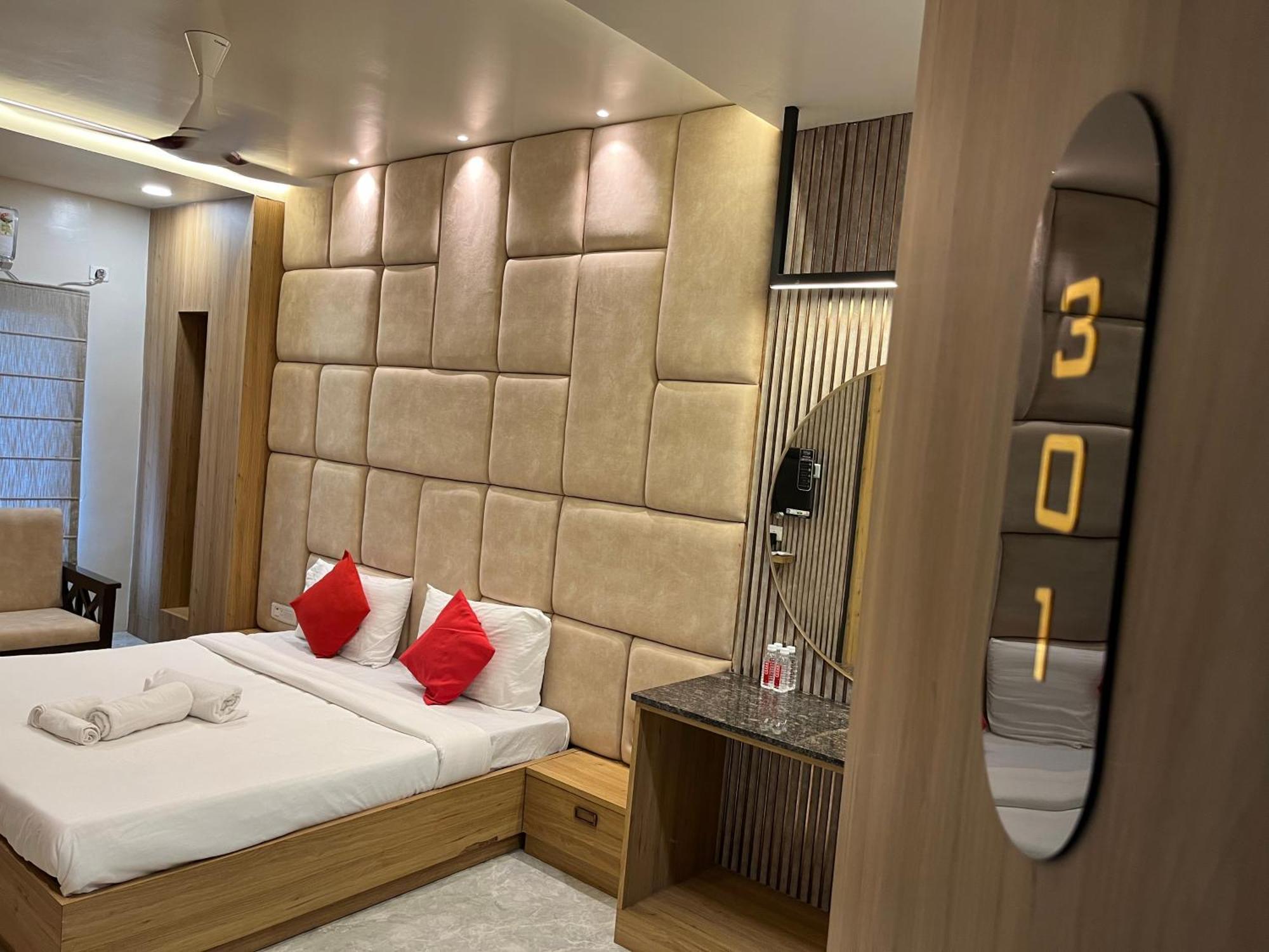 Soho House By Jayshrea Hotell Chandrapur Eksteriør bilde